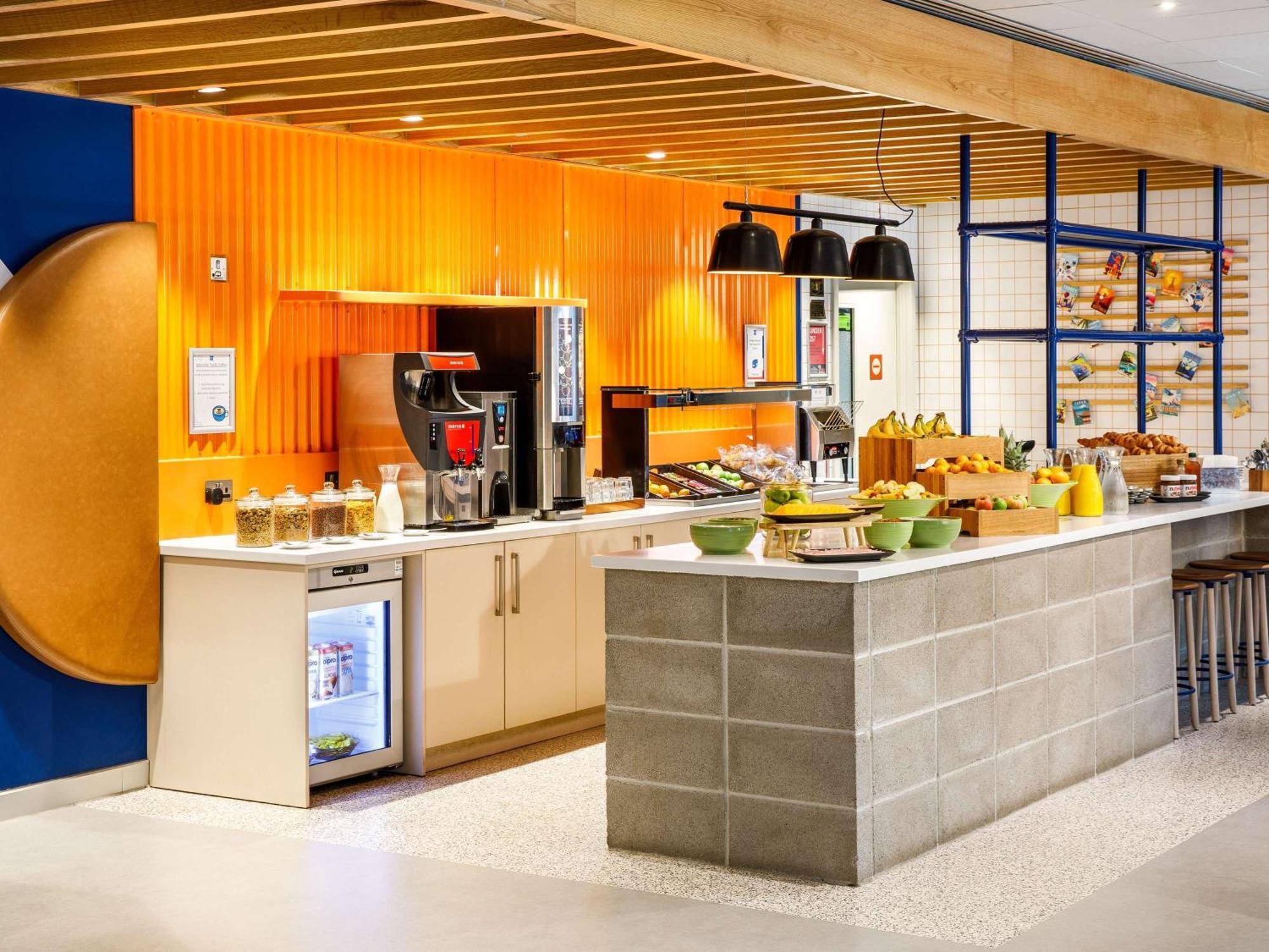 Hotel Ibis Budget Manchester Airport T2